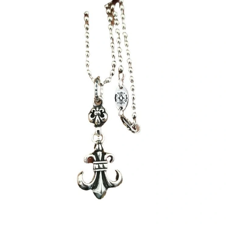 WellDesigned Chrxmx Hxxrts Necklaces 295749
