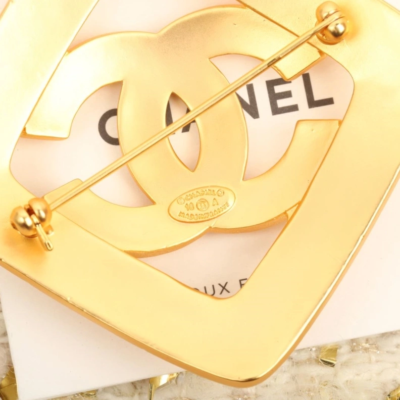 Chxnxl Brooches DailyWear 287832