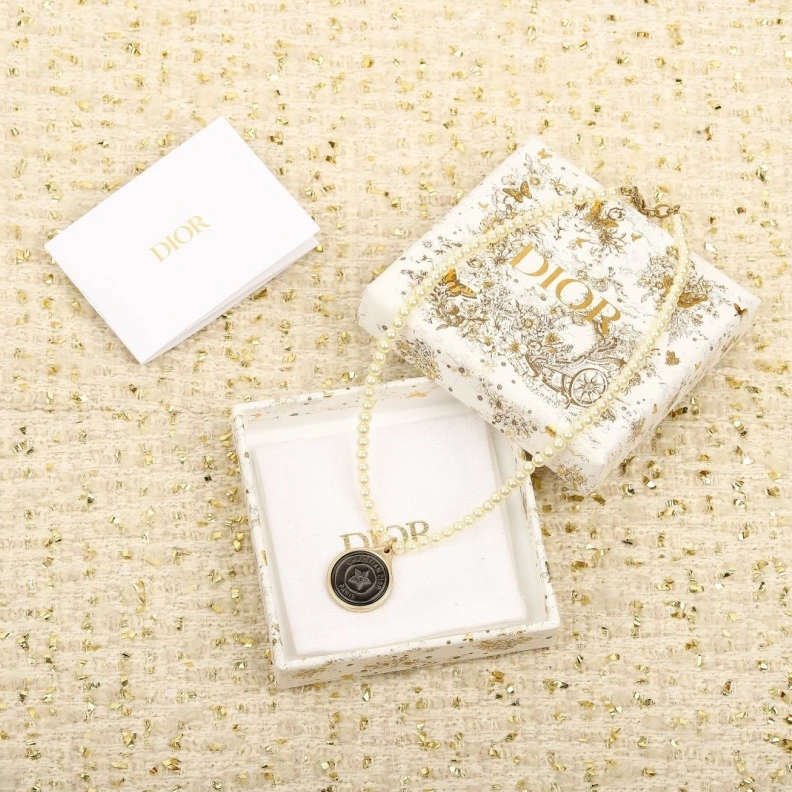 Christian Dxxr Necklaces Breathable 293701