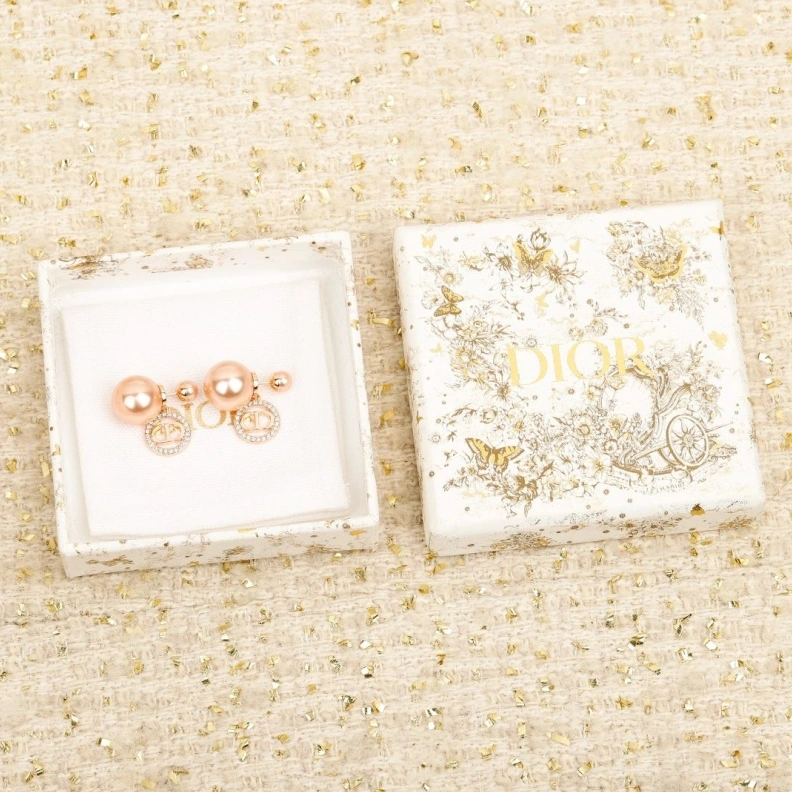 Christian Dxxr Earrings Comfortable 293815