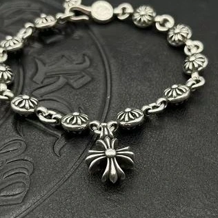 Sophisticated Chrxmx Hxxrts Bracelets 296308