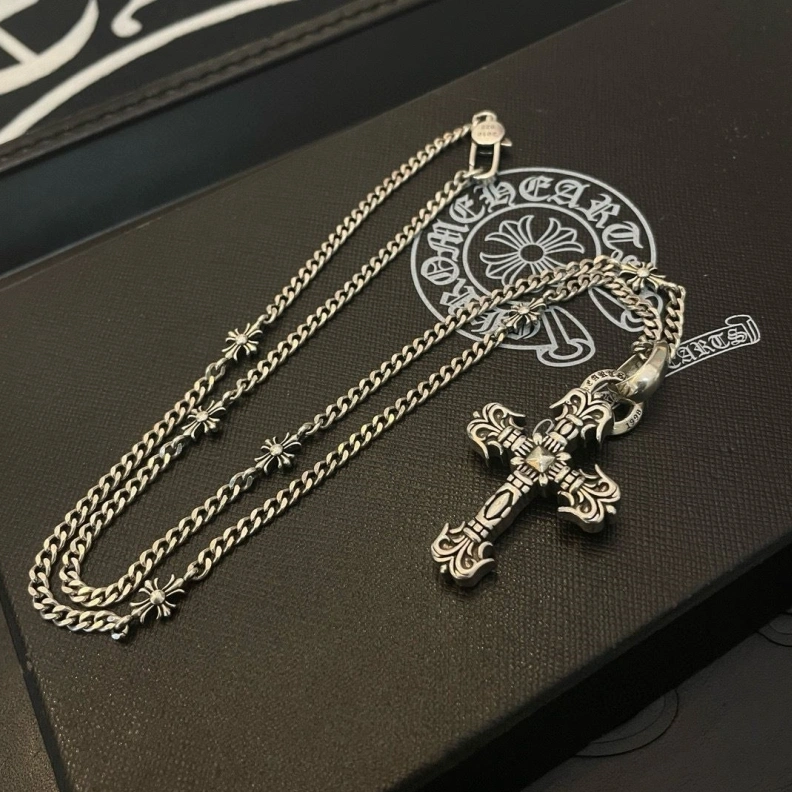 Comfortable Chrxmx Hxxrts Necklaces 295736
