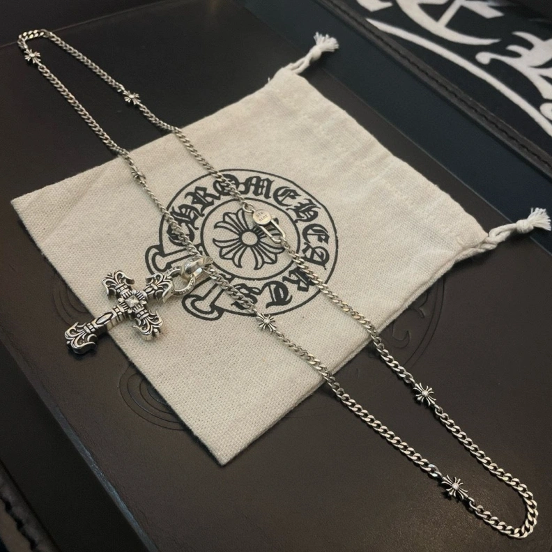 Comfortable Chrxmx Hxxrts Necklaces 295736