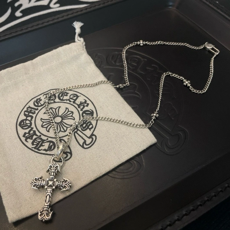 Comfortable Chrxmx Hxxrts Necklaces 295736