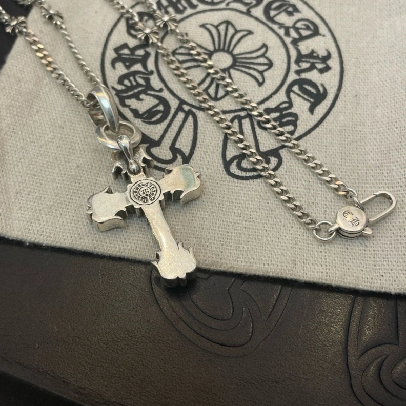 Comfortable Chrxmx Hxxrts Necklaces 295736