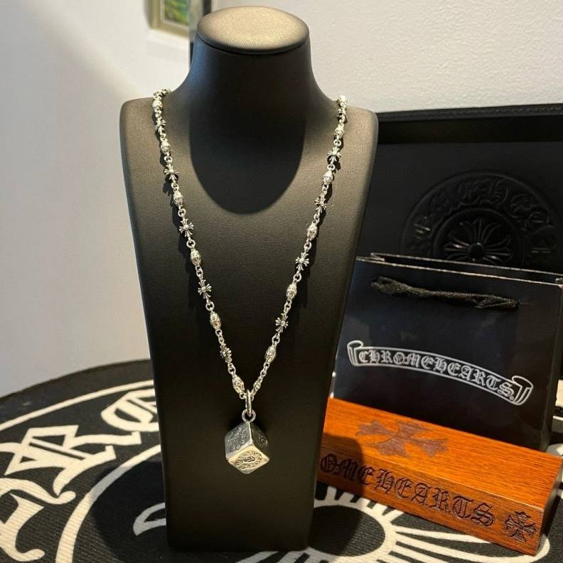Chrxmx Hxxrts Necklaces Durable 295730