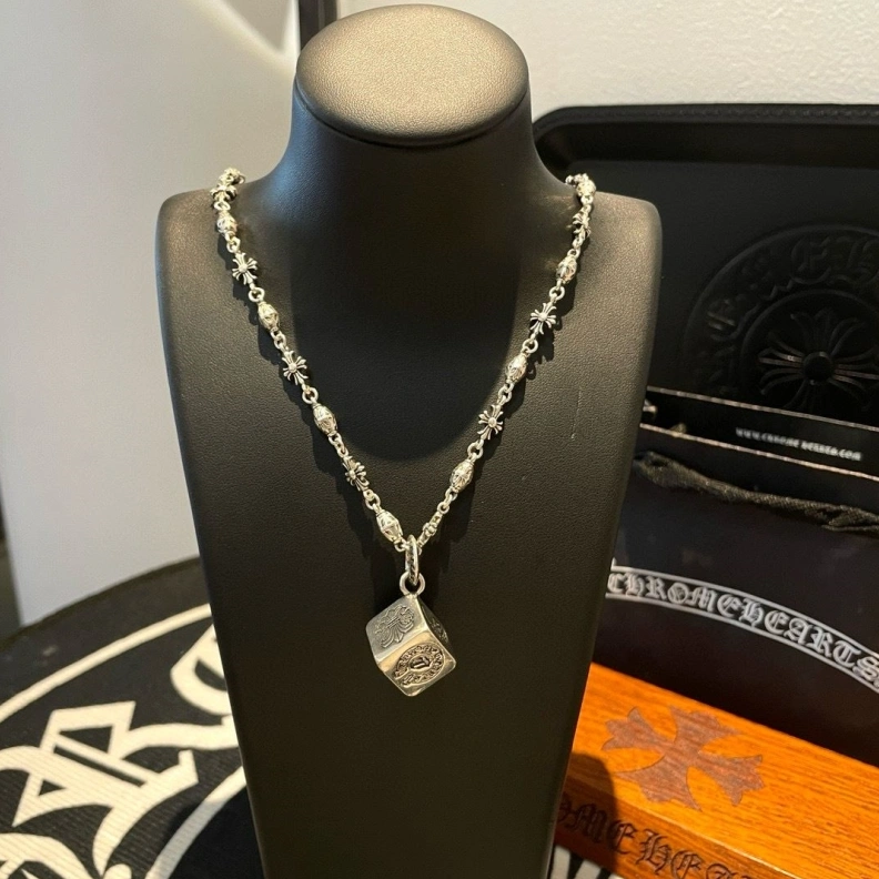 Chrxmx Hxxrts Necklaces Durable 295730