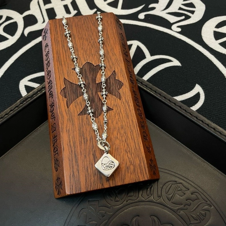 Chrxmx Hxxrts Necklaces Durable 295730