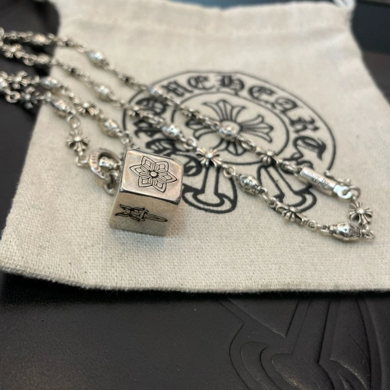 Chrxmx Hxxrts Necklaces Durable 295730