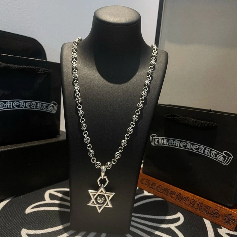 Chrxmx Hxxrts Necklaces Cozy 295731