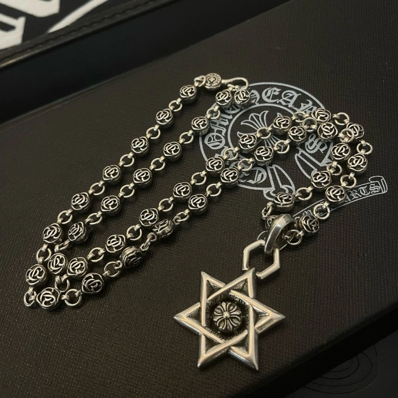 Chrxmx Hxxrts Necklaces Cozy 295731