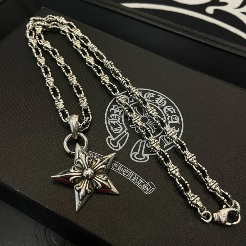 Chrxmx Hxxrts Necklaces Cozy 297869