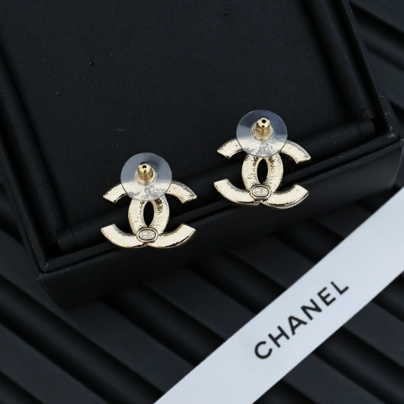 Comfortable Chxnxl Earrings 285165