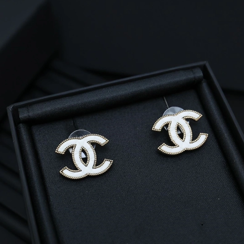 Comfortable Chxnxl Earrings 285165
