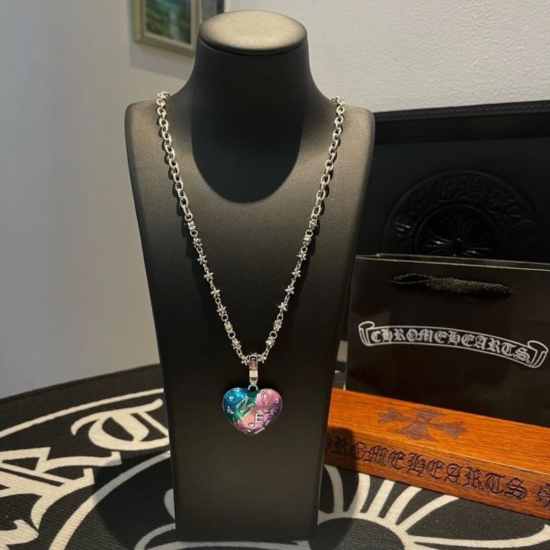 Comfortable Chrxmx Hxxrts Necklaces 297867