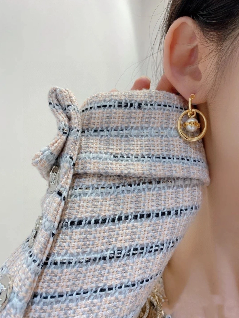 Chxnxl Earrings Sophisticated 285153