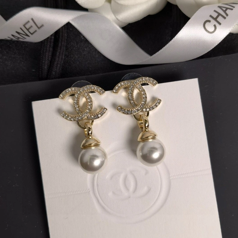 Comfortable Chxnxl Earrings 285146