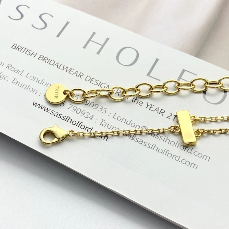 Christian Dxxr Necklaces Elegant 293700