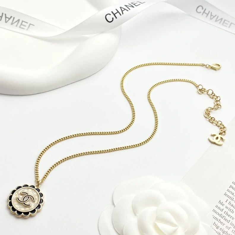 ModernLook Chxnxl Necklaces 284829