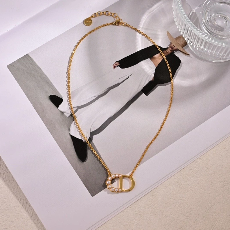 Sophisticated Christian Dxxr Necklaces 293697