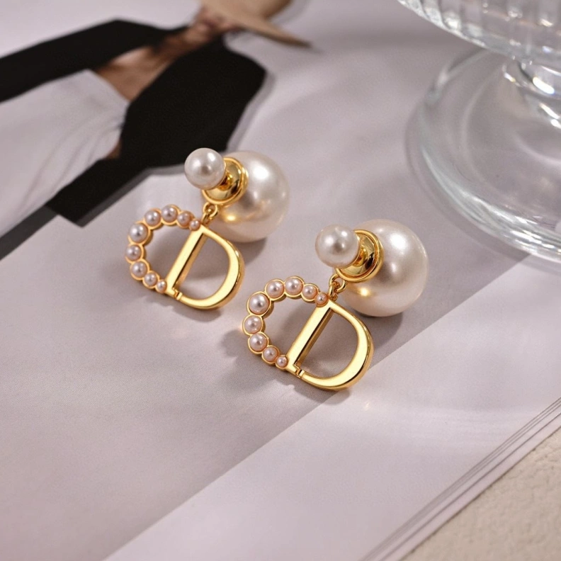 Sophisticated Christian Dxxr Necklaces 293697