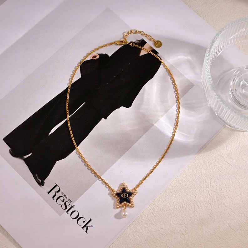 Christian Dxxr Necklaces UrbanStyle 293694