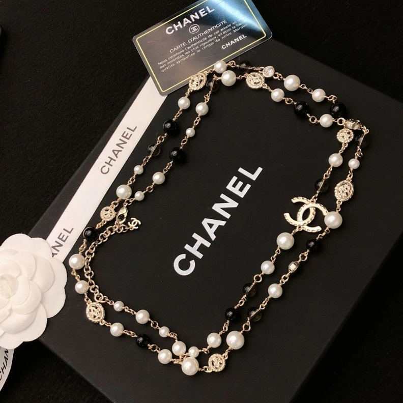 Resilient Chxnxl Necklaces 284825
