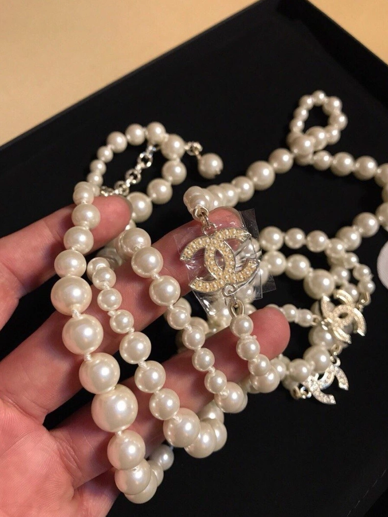 Sophisticated Chxnxl Necklaces 284826