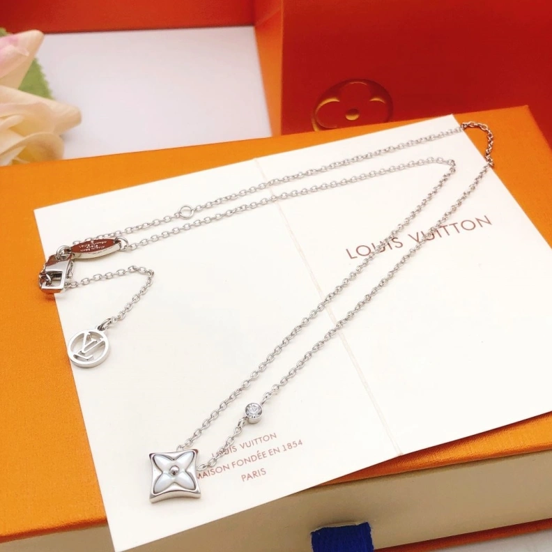 Trendsetting LX Necklaces 308397