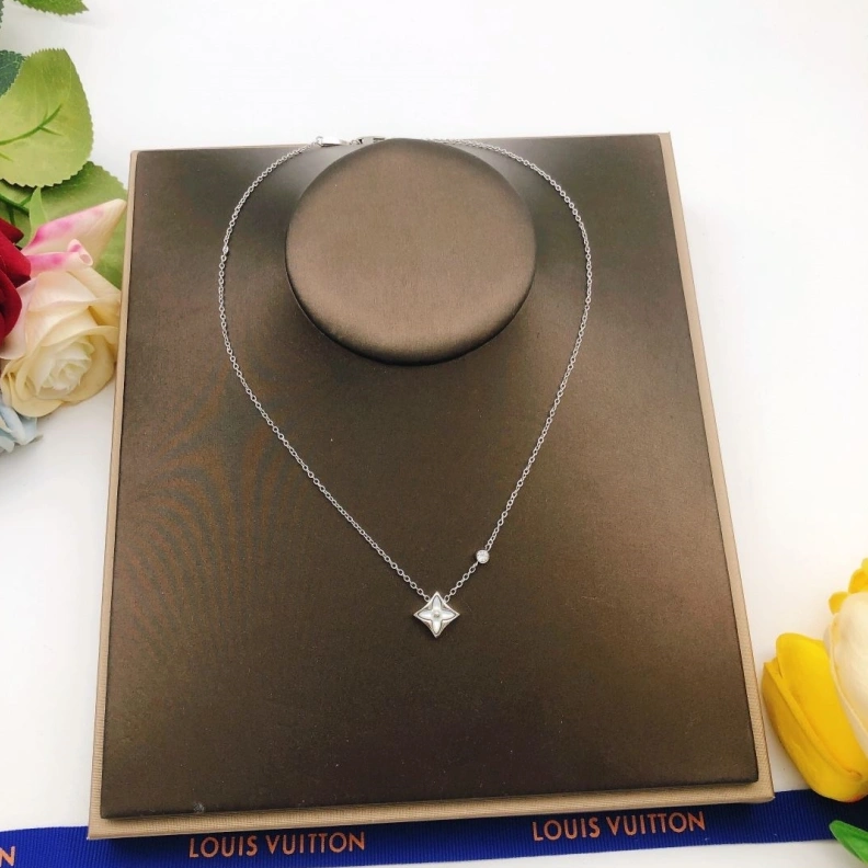Trendsetting LX Necklaces 308397