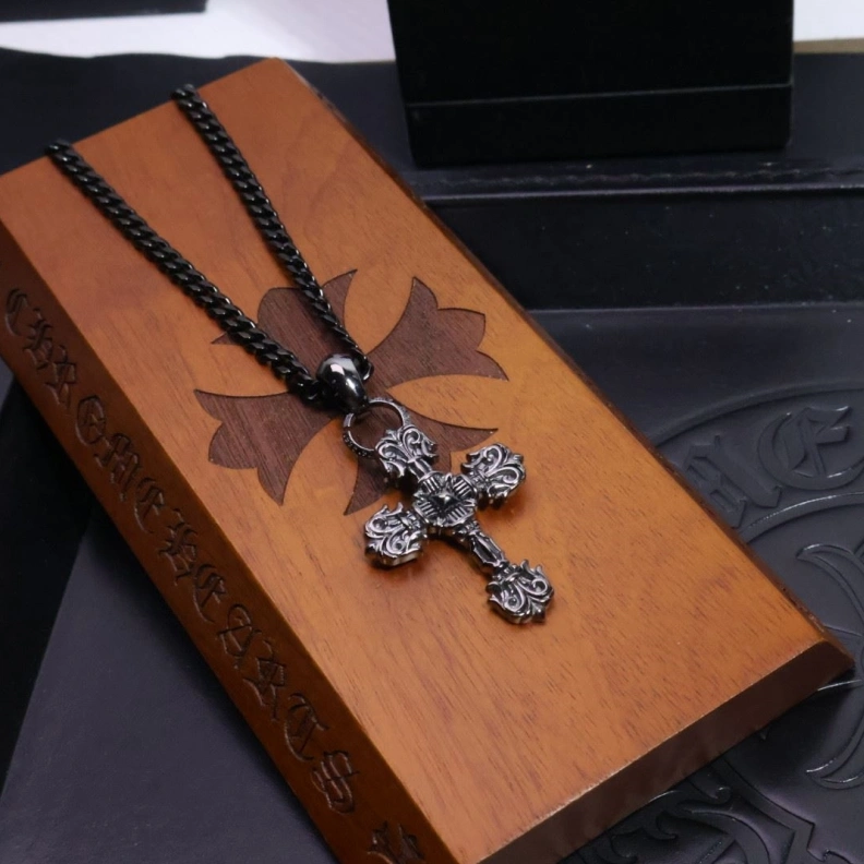 SportInspired Chrxmx Hxxrts Necklaces 295727