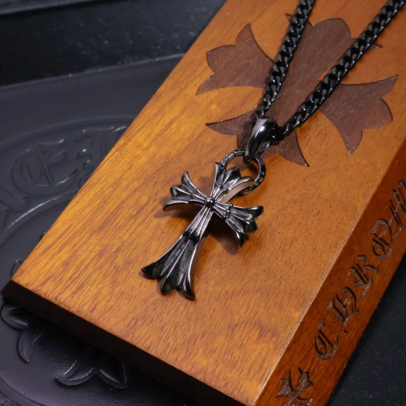Bright Chrxmx Hxxrts Necklaces 295707