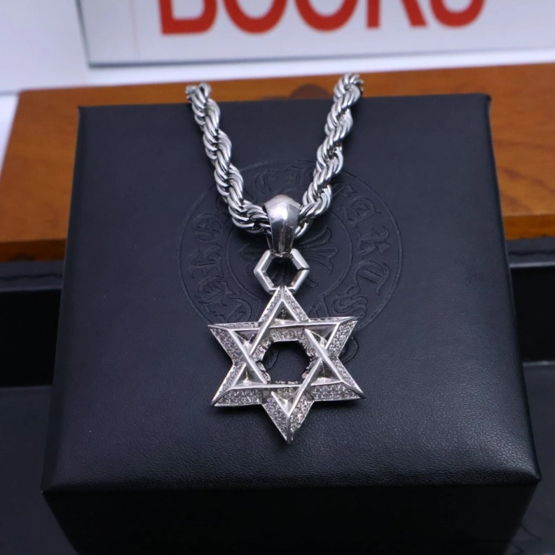 Soft Chrxmx Hxxrts Necklaces 295710