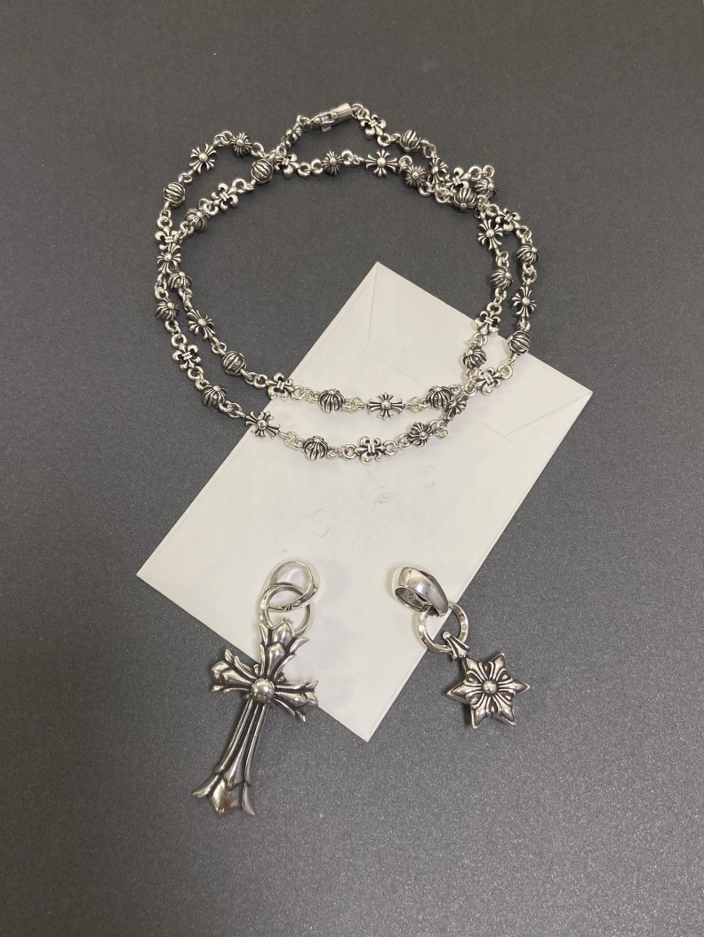 UrbanStyle Chrxmx Hxxrts Necklaces 295705