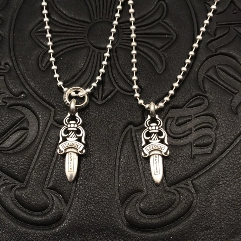 Vibrant Chrxmx Hxxrts Necklaces 295700