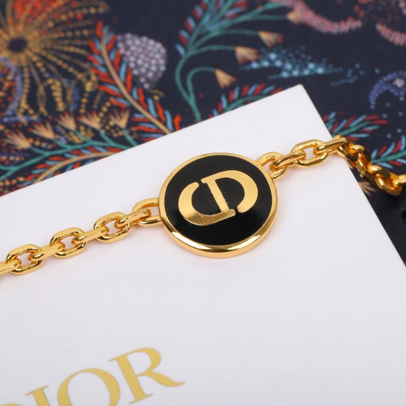 Christian Dxxr Necklaces Resilient 293690