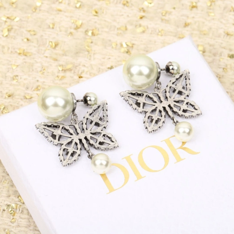 Christian Dxxr Earrings Fashionable 293805