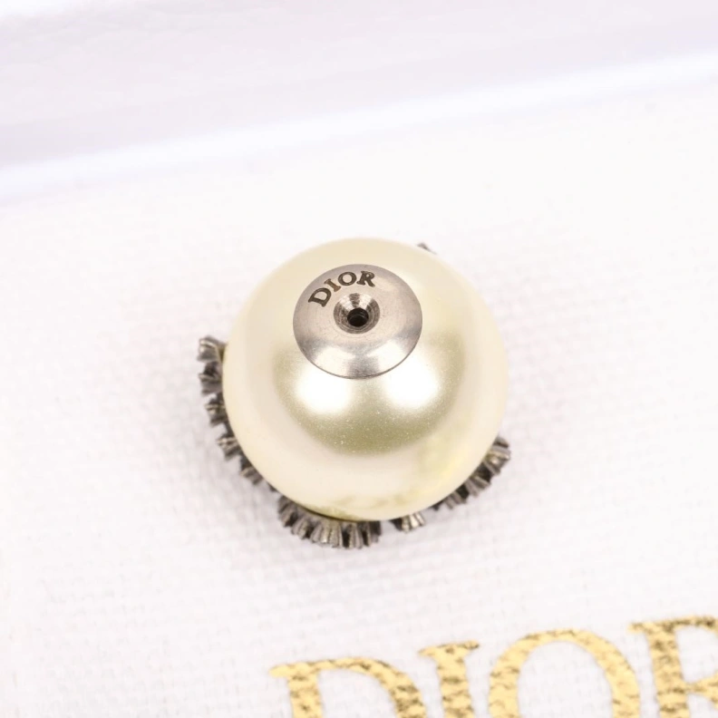 ModernLook Christian Dxxr Earrings 293804
