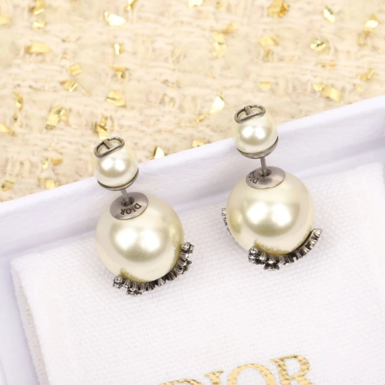 ModernLook Christian Dxxr Earrings 293804