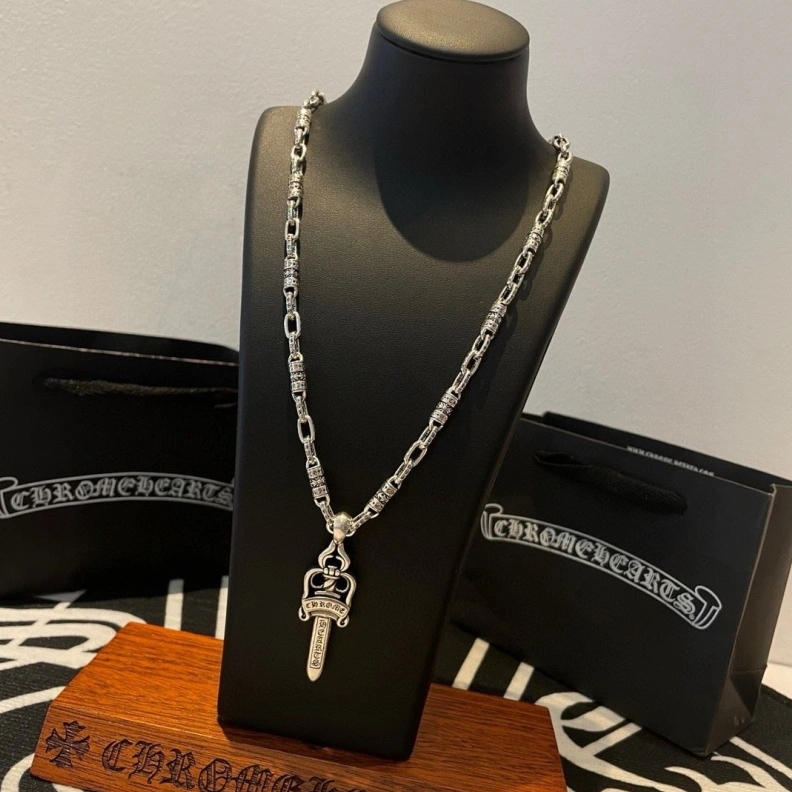 Chrxmx Hxxrts Necklaces DailyWear 295698