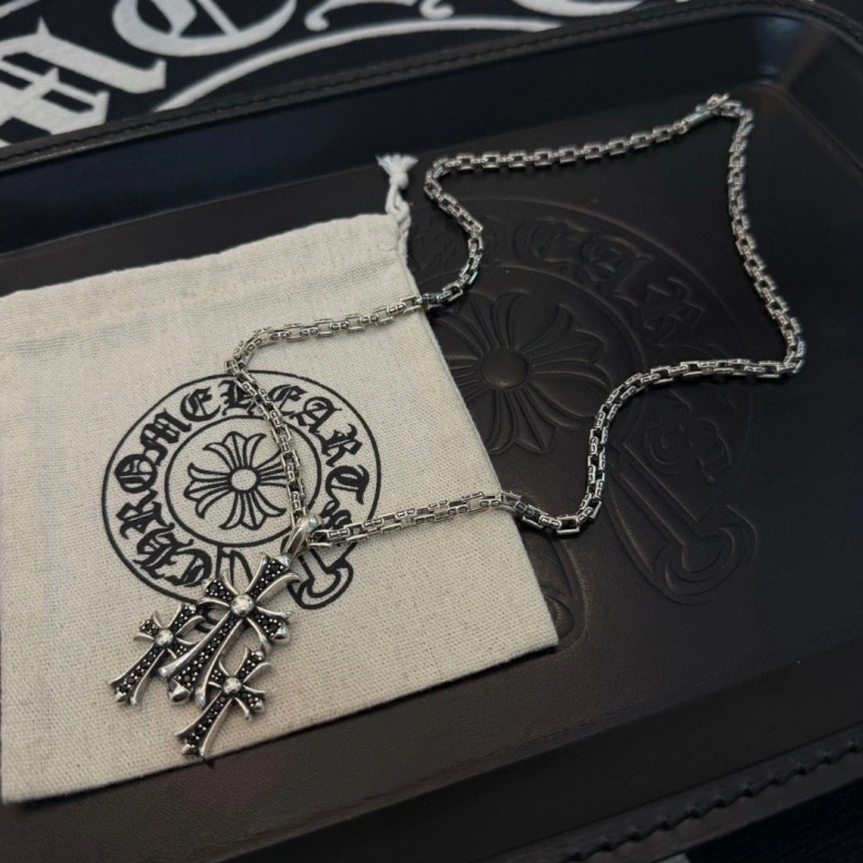 Chrxmx Hxxrts Necklaces Resilient 295694