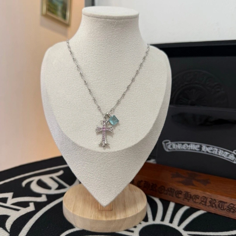 Chrxmx Hxxrts Necklaces DailyWear 295693