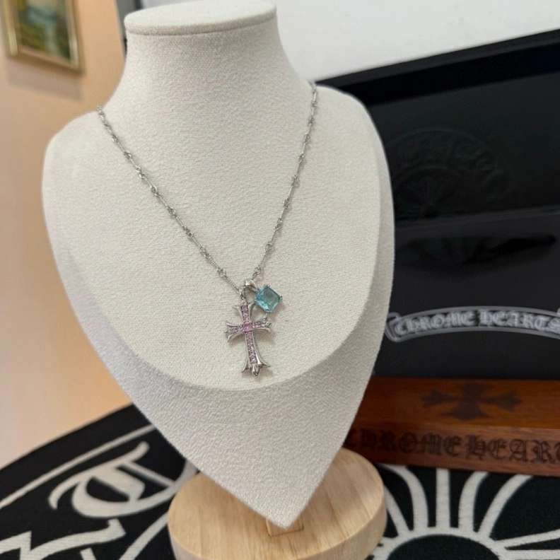 Chrxmx Hxxrts Necklaces DailyWear 295693