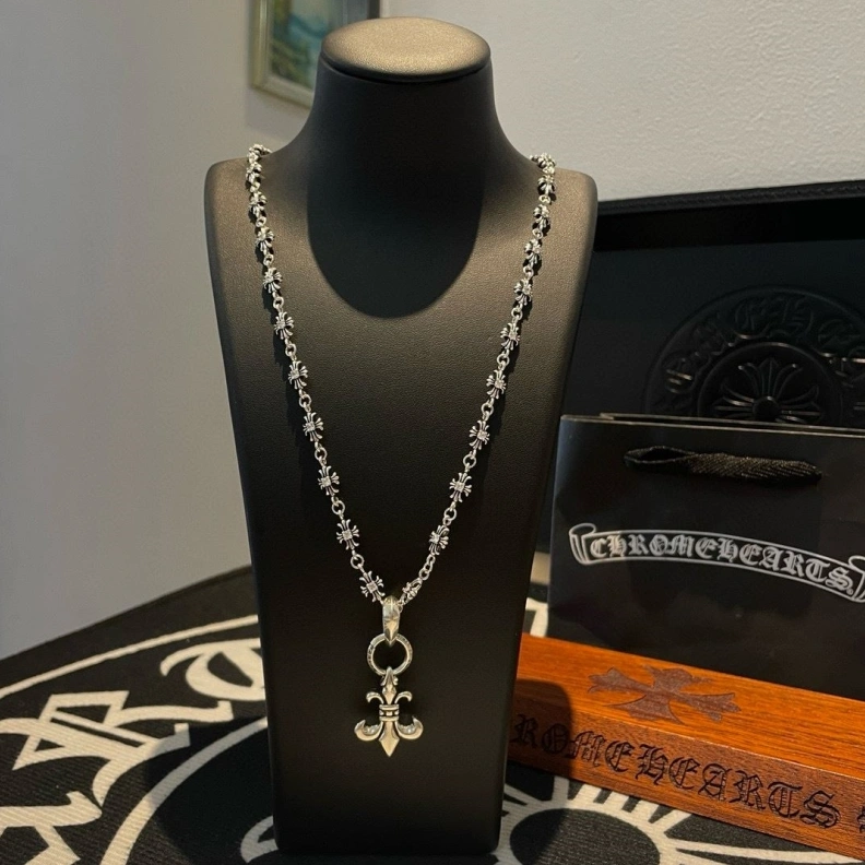 SportInspired Chrxmx Hxxrts Necklaces 295689