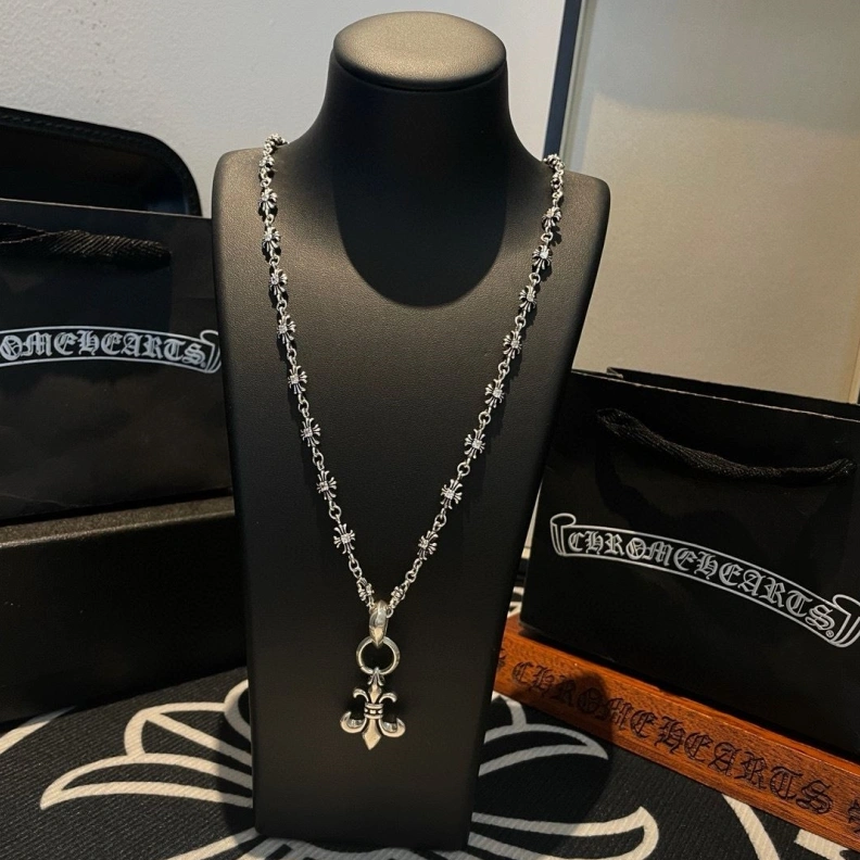 SportInspired Chrxmx Hxxrts Necklaces 295689