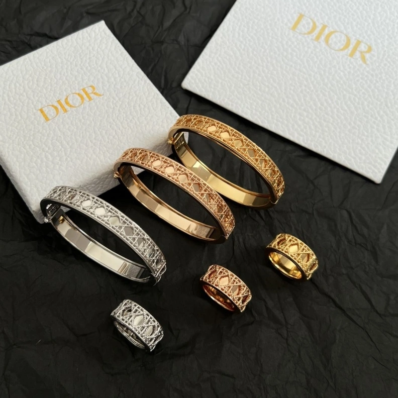 Compact Christian Dxxr Bracelets 293984
