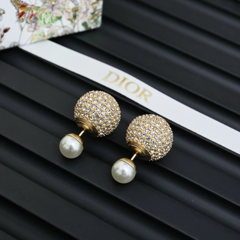 Elegant Christian Dxxr Earrings 294546