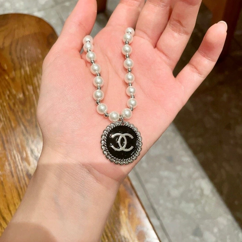 Efficient Chxnxl Necklaces 284798