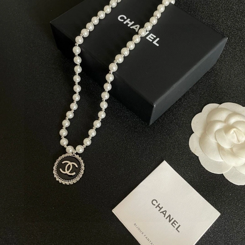 Efficient Chxnxl Necklaces 284798