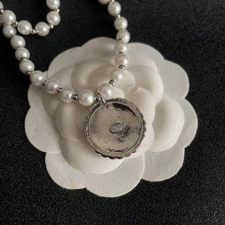 Efficient Chxnxl Necklaces 284798